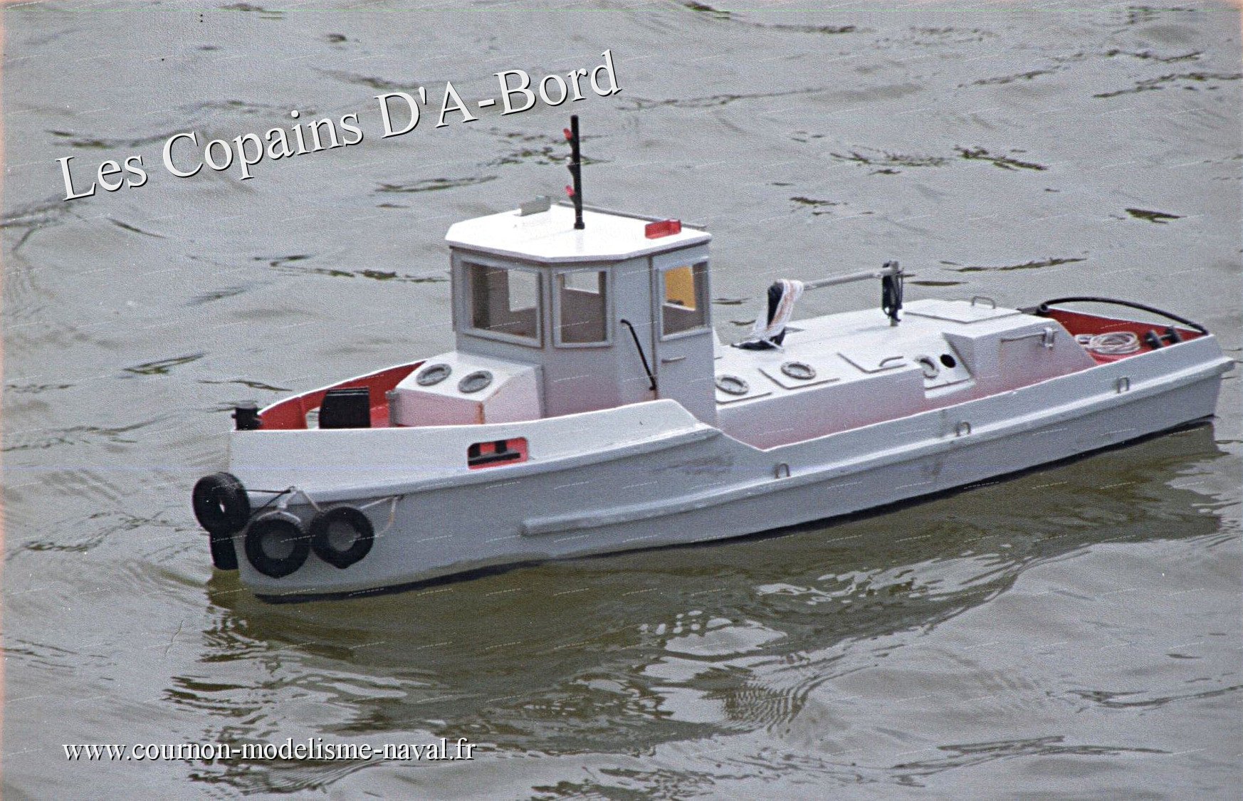 03 Petit bateau de peche.jpg